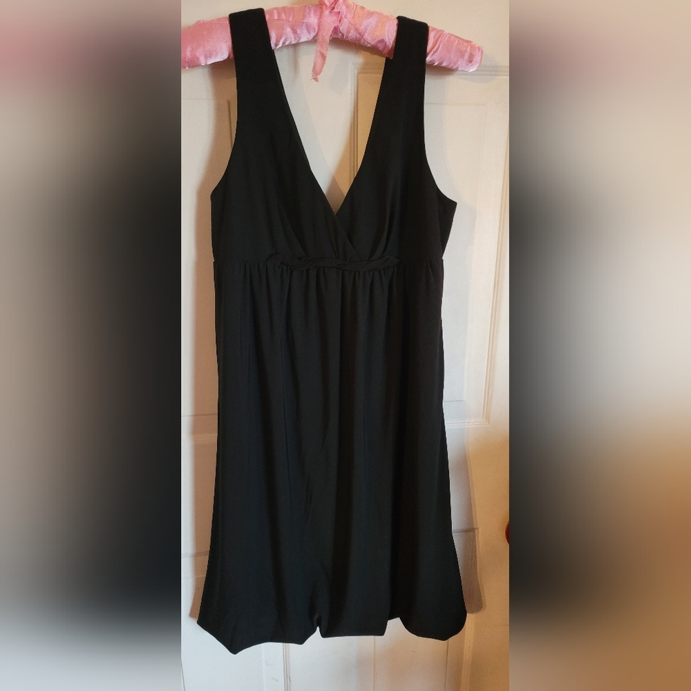 Essentials by A-B-S NWOT Black Sleeveless V-Neck Dress Sz L
